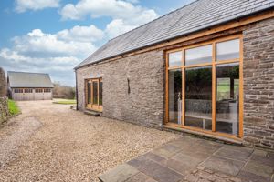 Side Elevation- click for photo gallery